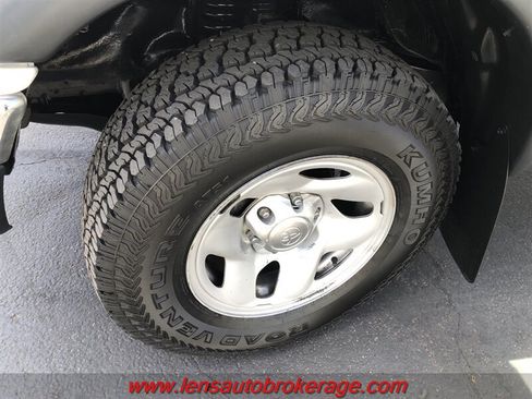 Used 2003 Toyota Tacoma PreRunner RWD image 22