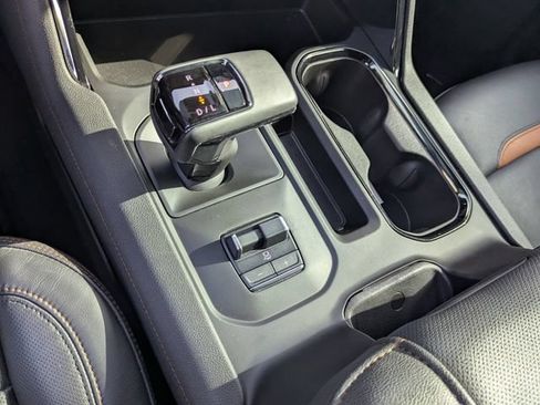 Certified 2024 GMC Sierra 1500 AT4 w/ Technology Package AWD/4WD image 23