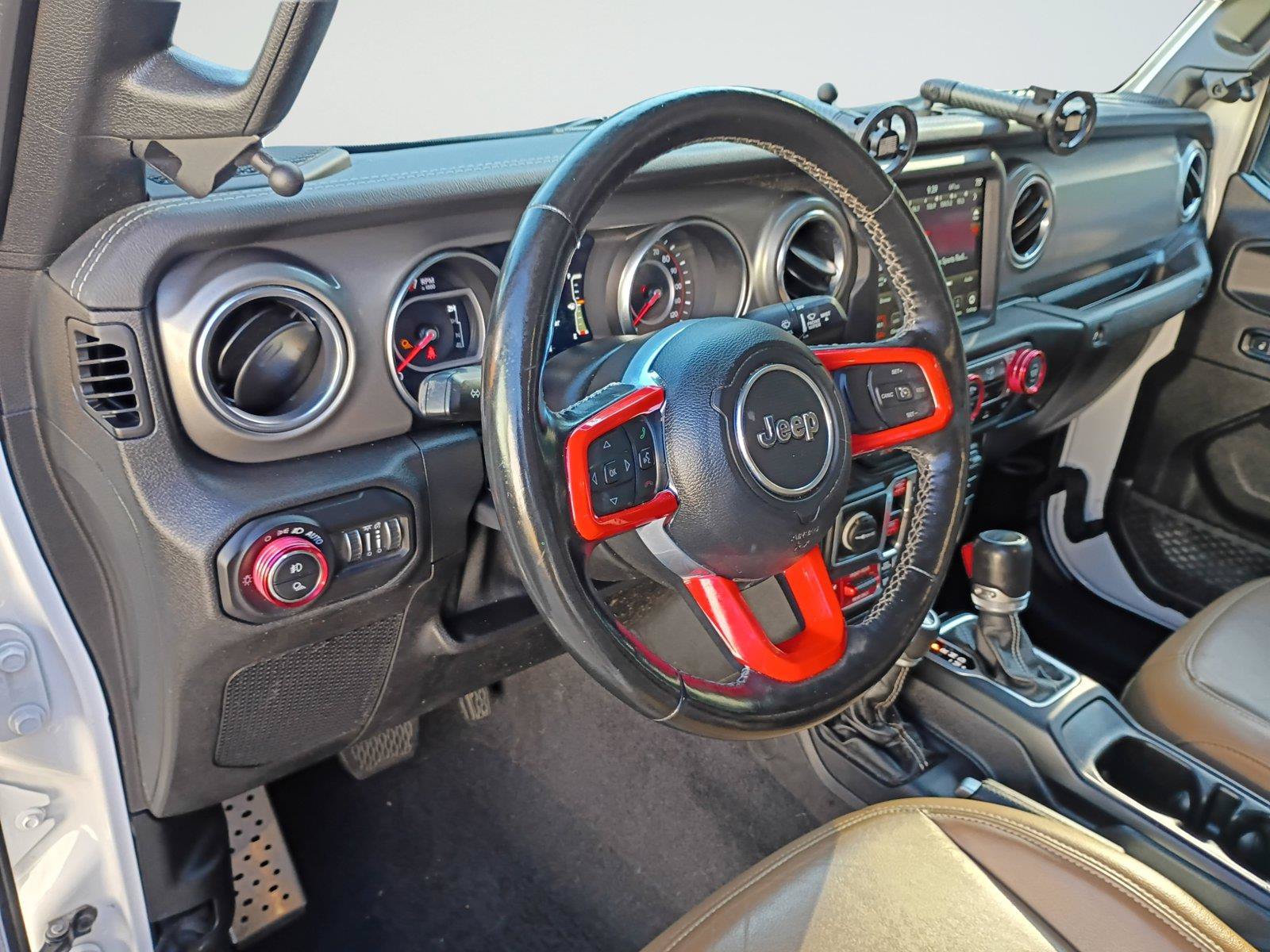 Used 2021 Jeep Gladiator Rubicon AWD/4WD image 10