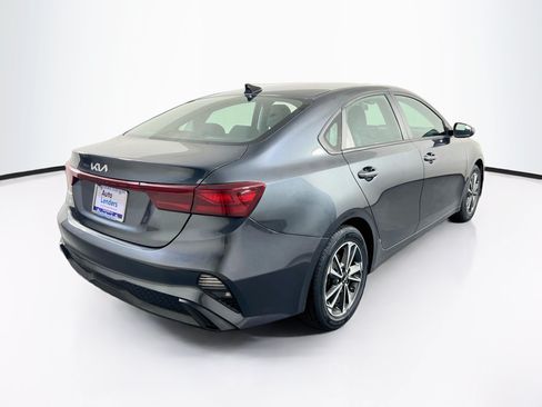 Used 2023 Kia Forte LXS FWD image 5