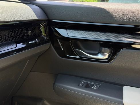 Used 2025 Honda CR-V EX-L image 38