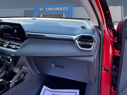 New 2026 Chevrolet TrailBlazer LT w/ Convenience Package AWD/4WD image 25