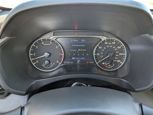 Used 2024 Nissan Altima 2.5 SV image 31