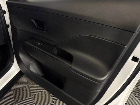 Used 2024 Hyundai Kona SEL FWD image 32