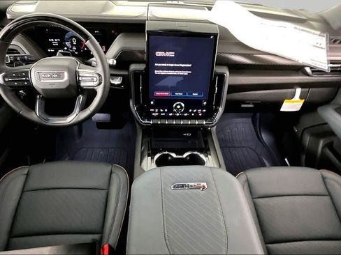 New 2026 GMC Yukon AT4 AWD/4WD image 6