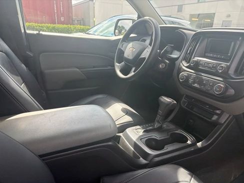 Used 2015 Chevrolet Colorado W/T RWD image 12