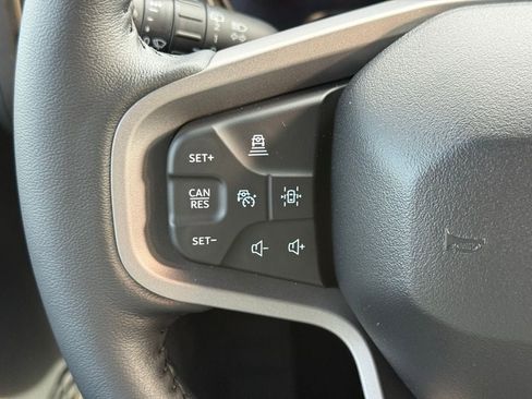 New 2025 Ford Bronco Badlands image 21