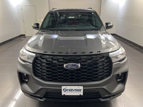 New 2026 Ford Explorer ST-Line AWD/4WD image 2