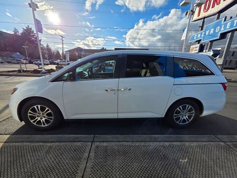 Used 2013 Honda Odyssey EX image 8