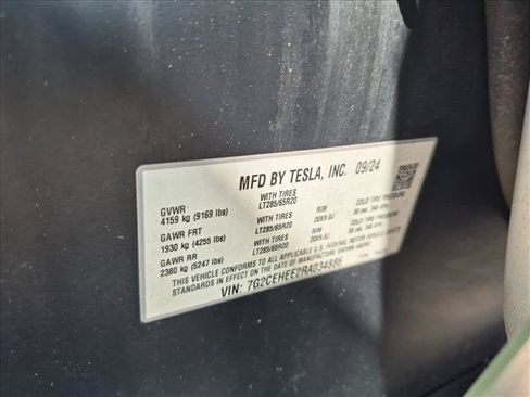 Used 2024 Tesla Cybertruck Cyberbeast AWD/4WD image 25