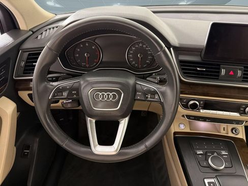 Used 2019 Audi Q5 2.0T Premium w/ Convenience Package AWD/4WD image 31