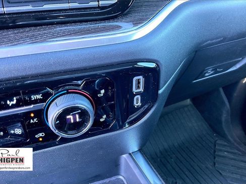 Used 2025 Chevrolet Silverado 1500 RST image 32