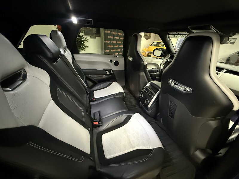 Used 2018 Land Rover Range Rover Sport SVR AWD/4WD image 25