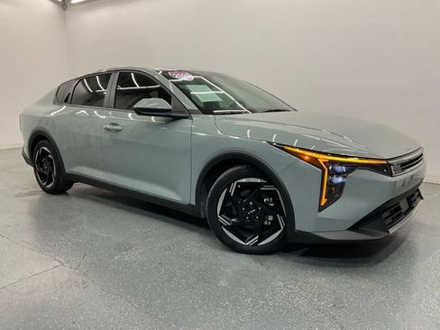 Used 2025 Kia K4 EX FWD image 2