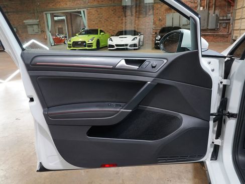 Used 2018 Volkswagen GTI SE w/ SE Leather Package FWD image 37