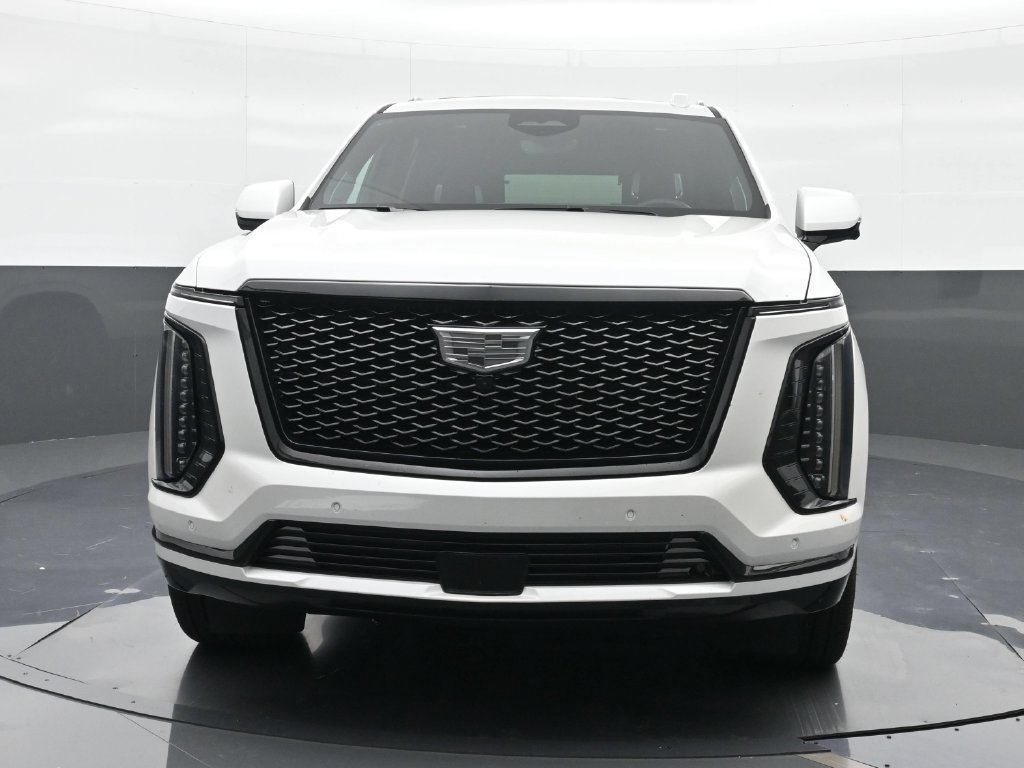Used 2025 Cadillac Escalade Sport Platinum w/ LPO, ONYX Package AWD/4WD image 6