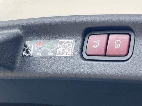Certified 2026 Mercedes-Benz C 300 4MATIC Sedan image 41