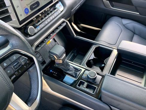 Used 2024 Toyota Tundra Limited image 15