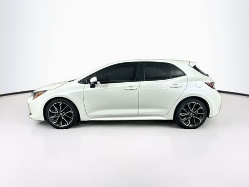 Used 2019 Toyota Corolla XSE FWD image 4