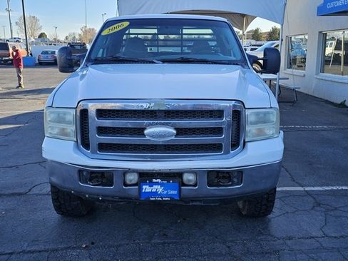 Used 2006 Ford F350 XLT image 8