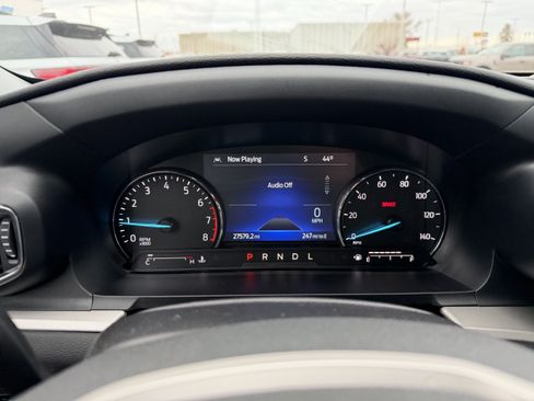Certified 2023 Ford Explorer XLT w/ Equipment Group 202A AWD/4WD image 18
