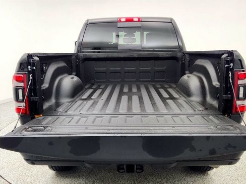 Used 2024 RAM 2500 Laramie w/ Night Edition image 21