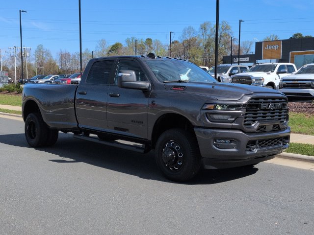 New 2026 RAM 3500 Big Horn AWD/4WD image 15