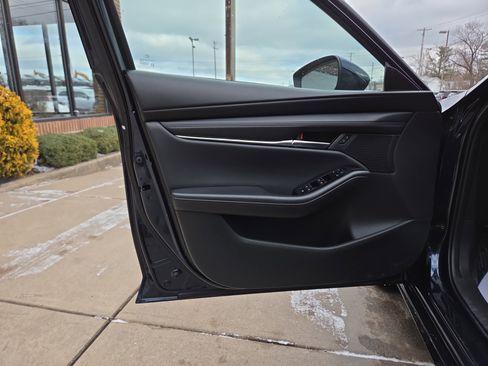 Used 2024 MAZDA MAZDA3 s image 15