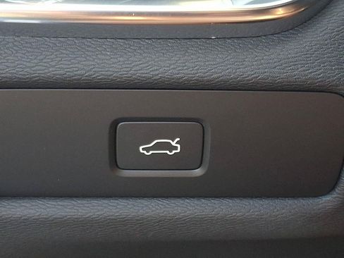 Certified 2025 Volvo S60 B5 Plus AWD/4WD image 25