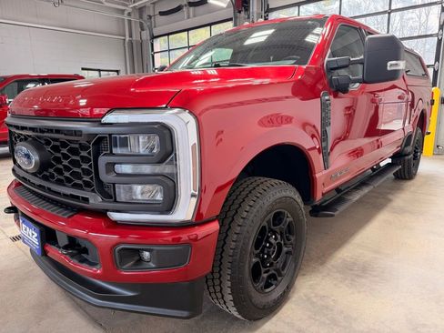 Used 2024 Ford F250 XLT w/ XLT Premium Package AWD/4WD image 4