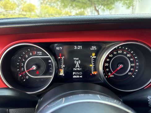 Used 2018 Jeep Wrangler Unlimited Rubicon AWD/4WD image 23