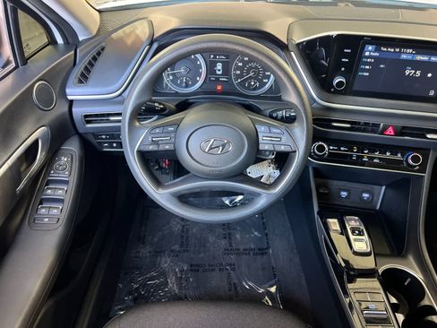 Used 2021 Hyundai Sonata SE FWD image 15