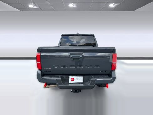 Certified 2024 Toyota Tacoma TRD Off-Road AWD/4WD image 10