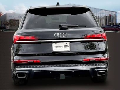 New 2026 Audi Q7 3.0T Prestige