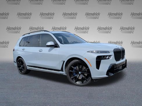 Certified 2025 BMW X7 xDrive40i w/ Executive Package AWD/4WD image 2