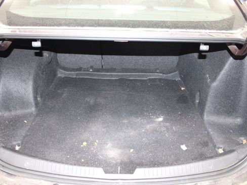 Used 2016 Chevrolet Malibu LT image 13