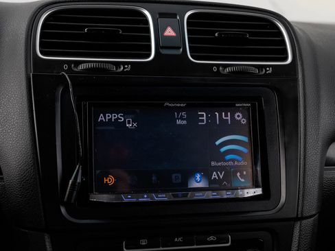 Used 2013 Volkswagen GTI 4-Door image 31