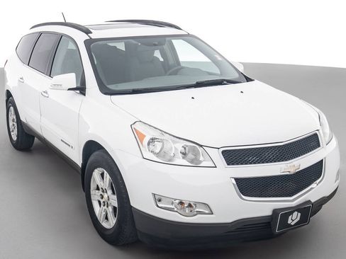 Used 2009 Chevrolet Traverse LT AWD/4WD image 1