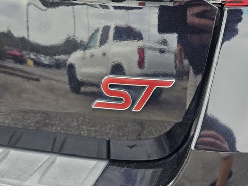 Used 2020 Ford Explorer ST w/ Premium Technology Package image 10