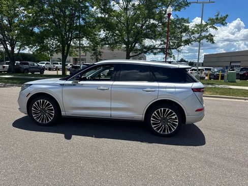 Used 2020 Lincoln Corsair Reserve w/ Equipment Group 201A AWD/4WD image 8