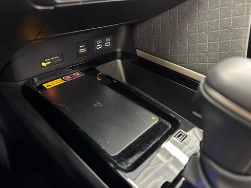 Certified 2025 Toyota Camry XLE AWD/4WD image 27