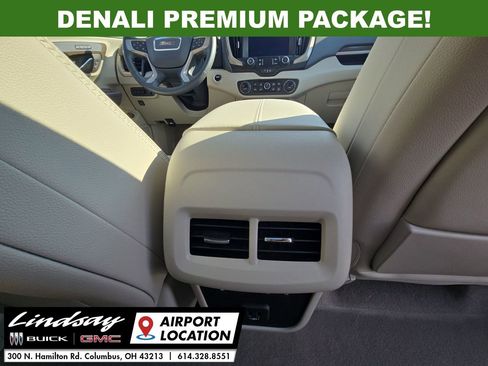 Used 2023 GMC Terrain Denali w/ Denali Premium Package image 22