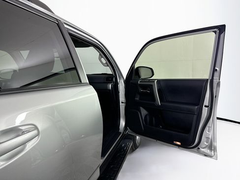 Used 2024 Toyota 4Runner SR5 image 30