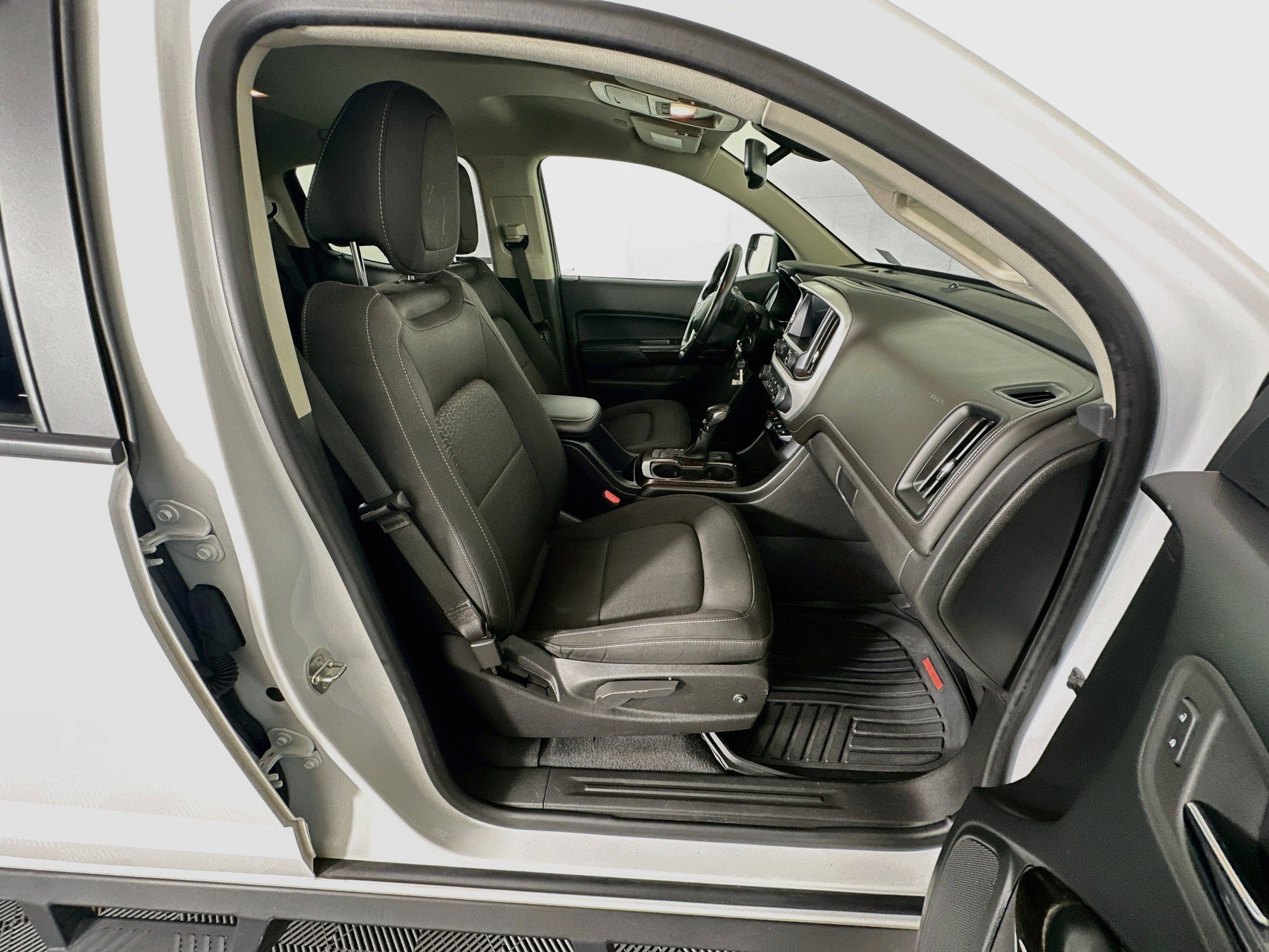 Used 2022 GMC Canyon Elevation RWD image 28