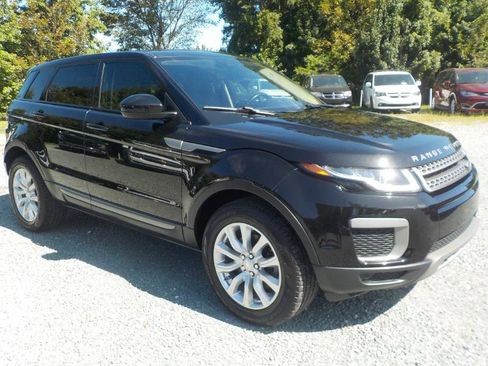 Used 2017 Land Rover Range Rover Evoque SE image 7
