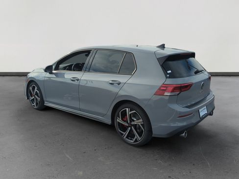 New 2026 Volkswagen Golf SE image 3