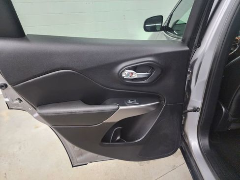 Used 2020 Jeep Cherokee Limited w/ Advanced Safety Group image 23