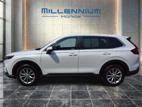 Used 2024 Honda CR-V EX-L image 10