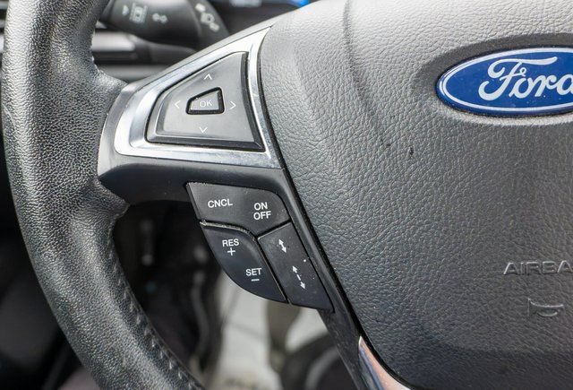 Used 2020 Ford Fusion Energi Titanium FWD image 23
