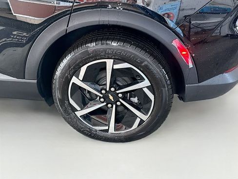 New 2026 Chevrolet Equinox EV LT image 31